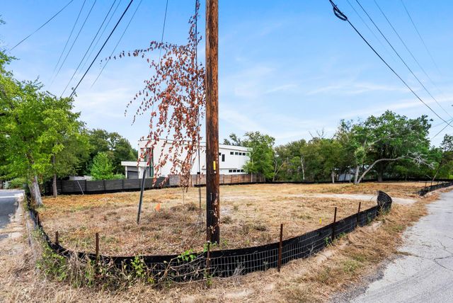 6300 Forest Hills DR, Austin, TX 78746