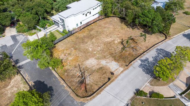 6300 Forest Hills DR, Austin, TX 78746