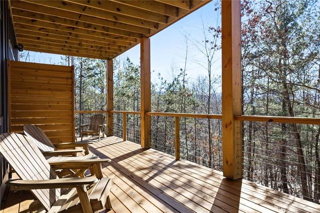 572 Left Turn, Blue Ridge, GA 30513