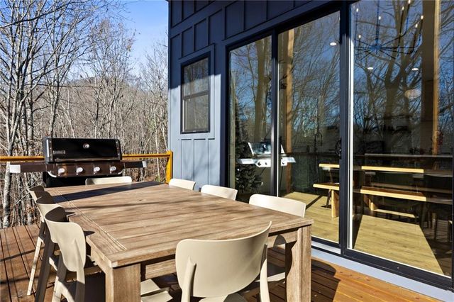 572 Left Turn, Blue Ridge, GA 30513
