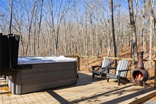572 Left Turn, Blue Ridge, GA 30513