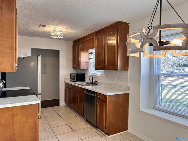 13908 Creely Drive, Huntsville, AL 35803