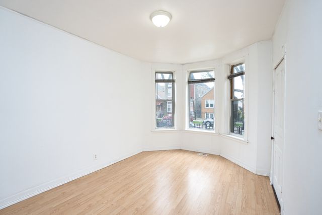 3645 S Wood Street, Chicago, IL 60609