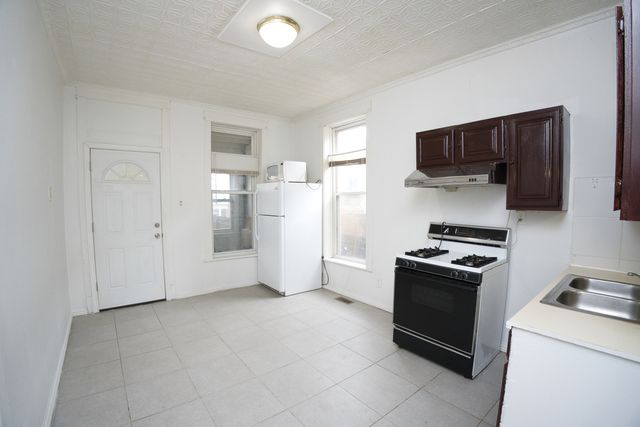 3645 S Wood Street, Chicago, IL 60609