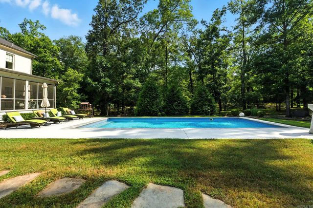 15724 Wild Oak Lane, Roland, AR 72135