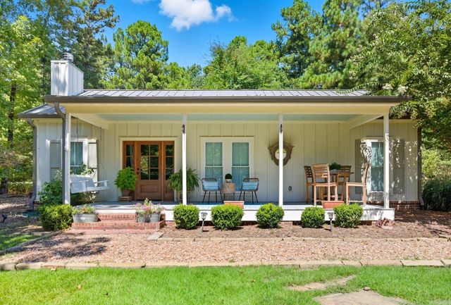 15724 Wild Oak Lane, Roland, AR 72135