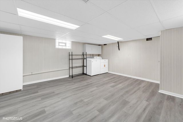 2112 Portsmouth Avenue, Westchester, IL 60154