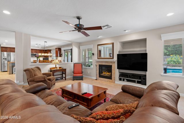 1450 E CRESCENT Way, Chandler, AZ 85249