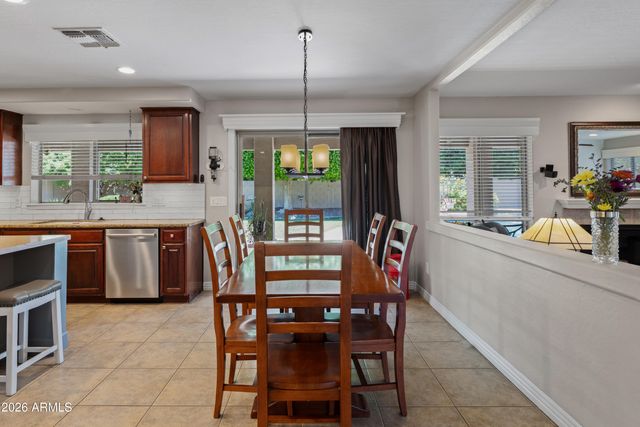 1450 E CRESCENT Way, Chandler, AZ 85249