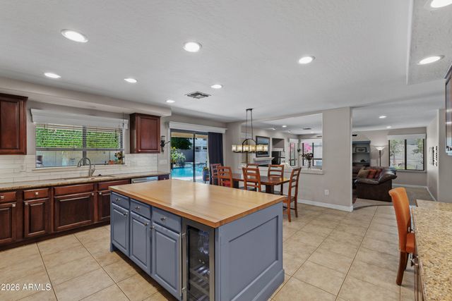 1450 E CRESCENT Way, Chandler, AZ 85249