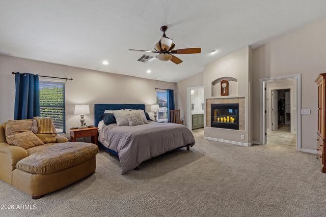1450 E CRESCENT Way, Chandler, AZ 85249