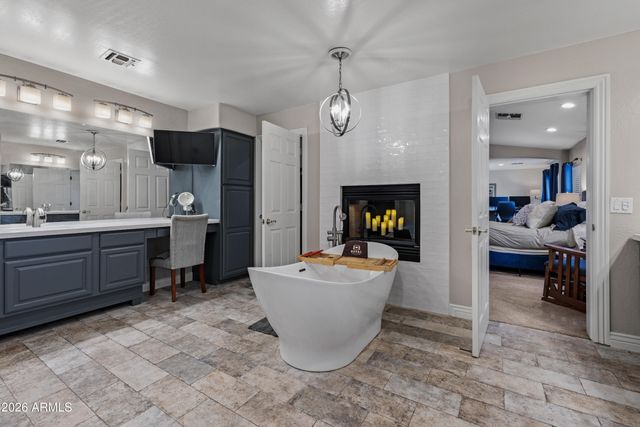 1450 E CRESCENT Way, Chandler, AZ 85249