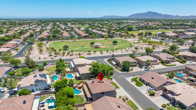 1450 E CRESCENT Way, Chandler, AZ 85249