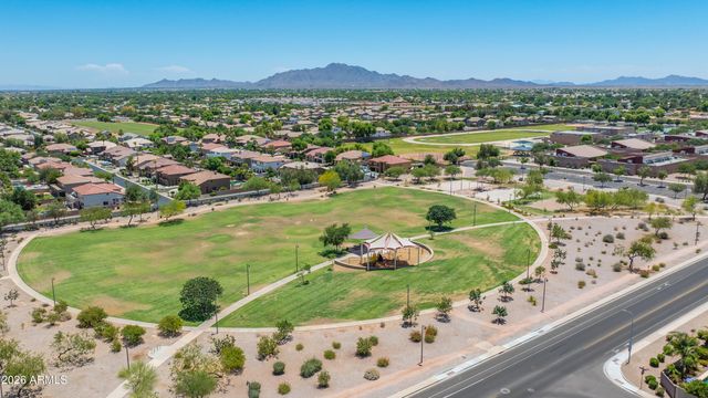 1450 E CRESCENT Way, Chandler, AZ 85249