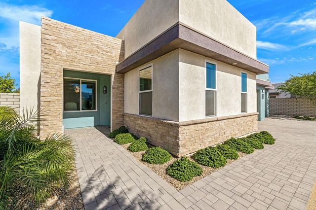 2 Iridium Way, Rancho Mirage, CA 92270