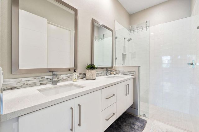 2 Iridium Way, Rancho Mirage, CA 92270