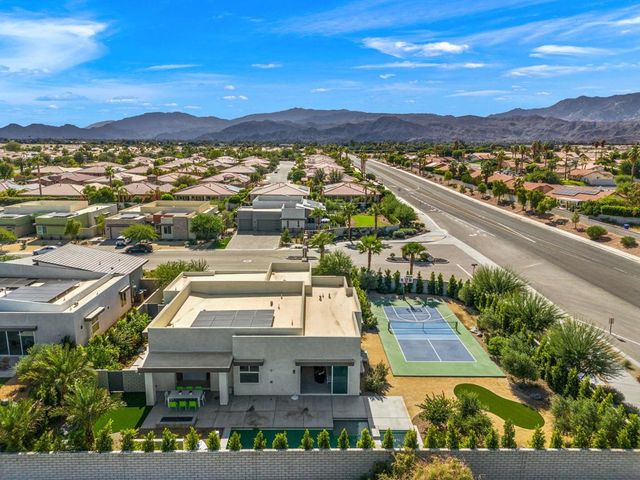 2 Iridium Way, Rancho Mirage, CA 92270