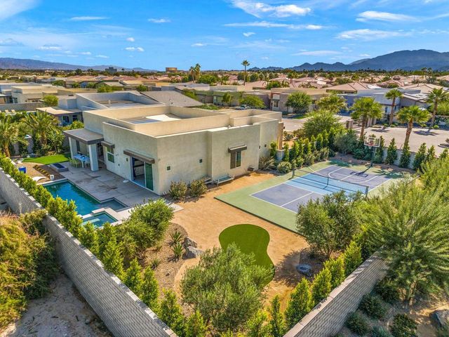 2 Iridium Way, Rancho Mirage, CA 92270