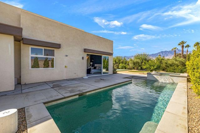 2 Iridium Way, Rancho Mirage, CA 92270