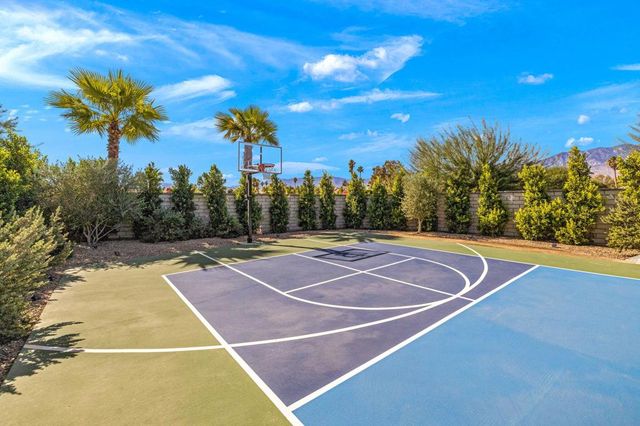 2 Iridium Way, Rancho Mirage, CA 92270