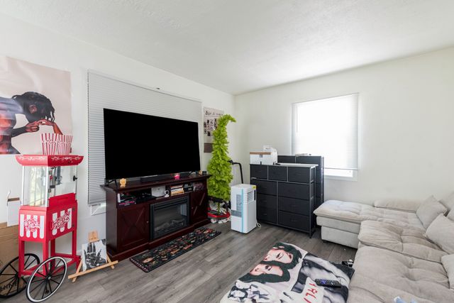 2107 Elim Avenue, Zion, IL 60099