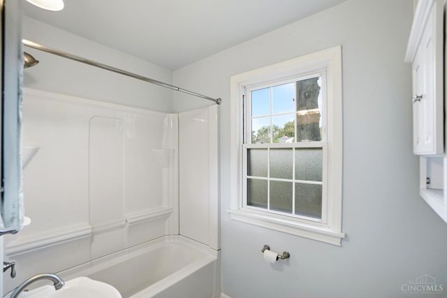 6814 Marvin Avenue, North College Hill, OH 45224