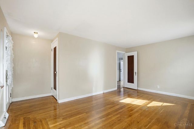 6814 Marvin Avenue, North College Hill, OH 45224