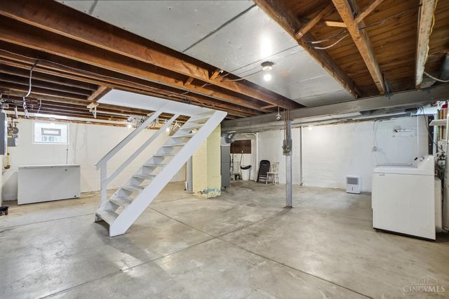 6814 Marvin Avenue, North College Hill, OH 45224