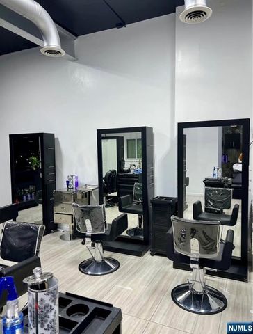 372 Lakeview Avenue, Clifton, NJ 07011