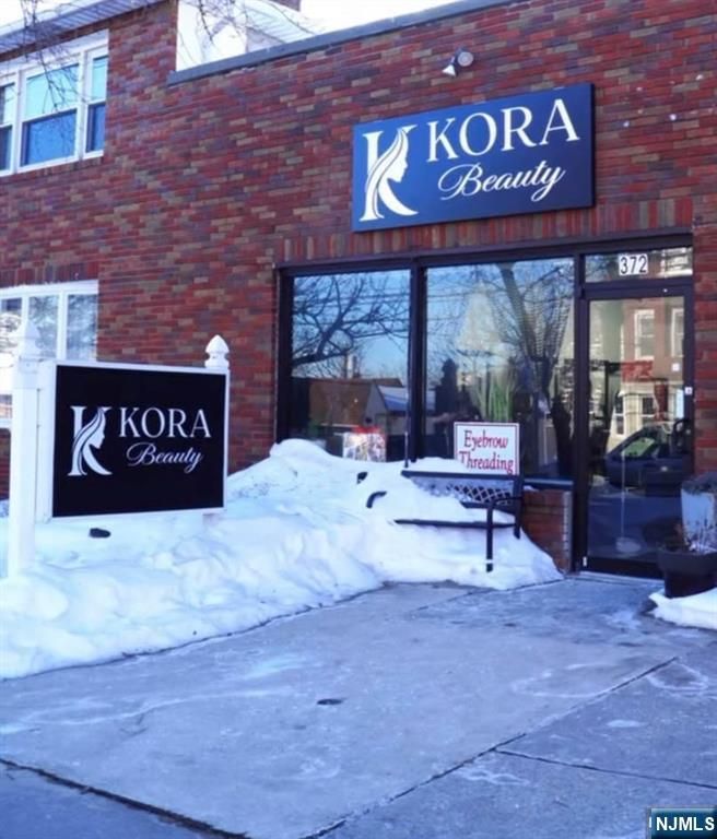 372 Lakeview Avenue, Clifton, NJ 07011