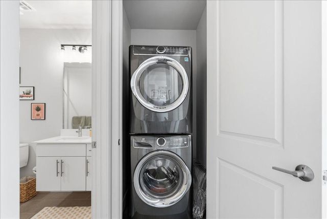 3131 N Central Avenue Unit 4001, Phoenix, AZ 85012