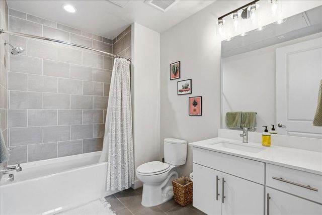 3131 N Central Avenue Unit 4001, Phoenix, AZ 85012