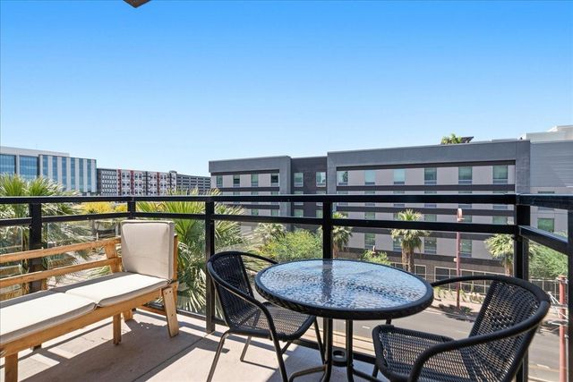 3131 N Central Avenue Unit 4001, Phoenix, AZ 85012