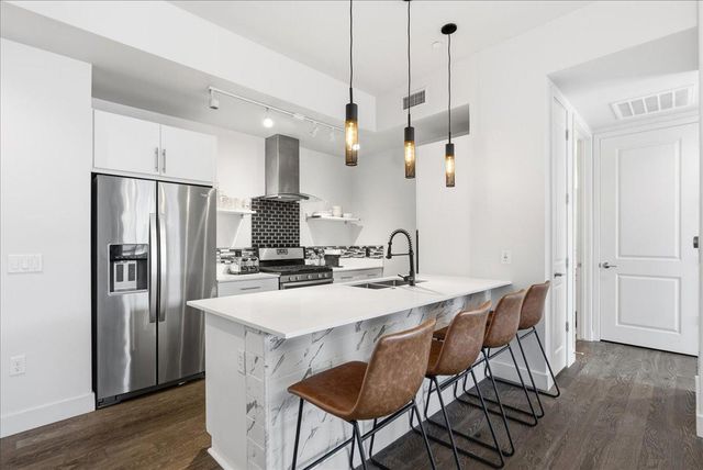 3131 N Central Avenue Unit 4001, Phoenix, AZ 85012