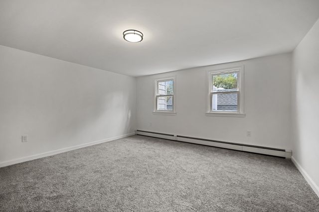 114 Valley Rd, Somerset, MA 02726
