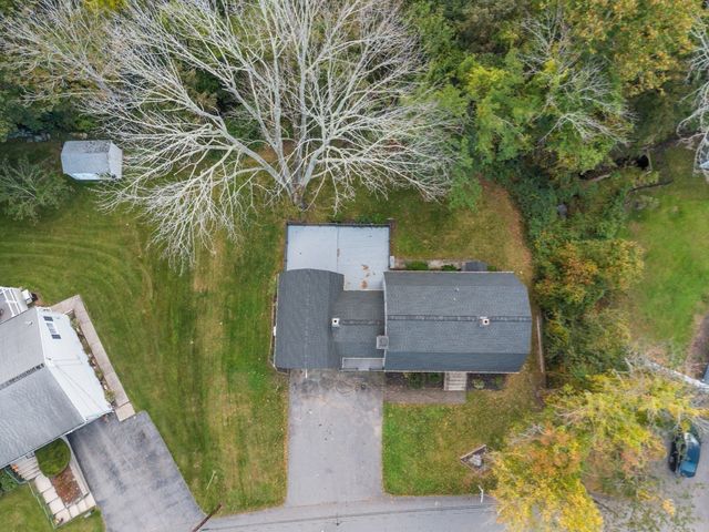 114 Valley Rd, Somerset, MA 02726
