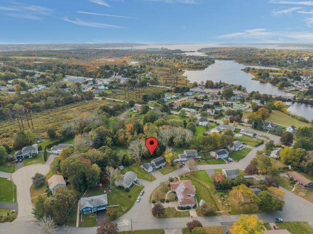 114 Valley Rd, Somerset, MA 02726