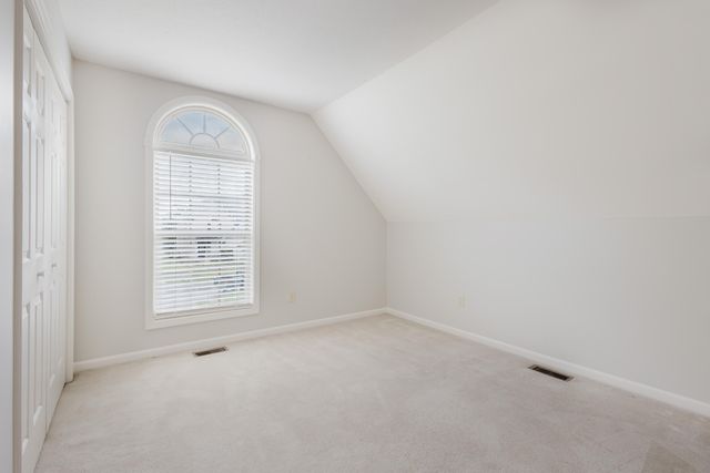 2312 Lilac Park, Lexington, KY 40509