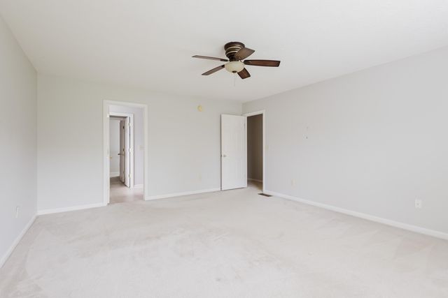 2312 Lilac Park, Lexington, KY 40509
