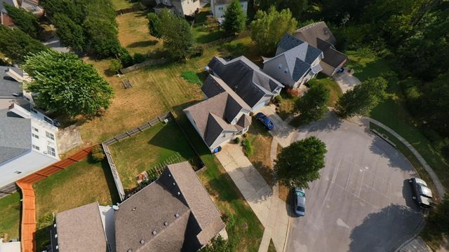 2312 Lilac Park, Lexington, KY 40509
