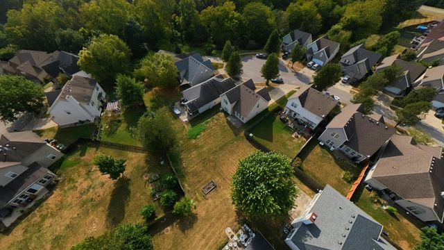 2312 Lilac Park, Lexington, KY 40509