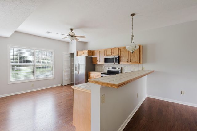2312 Lilac Park, Lexington, KY 40509