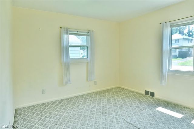 1384 Meadowbrook Avenue SE, Warren, OH 44484
