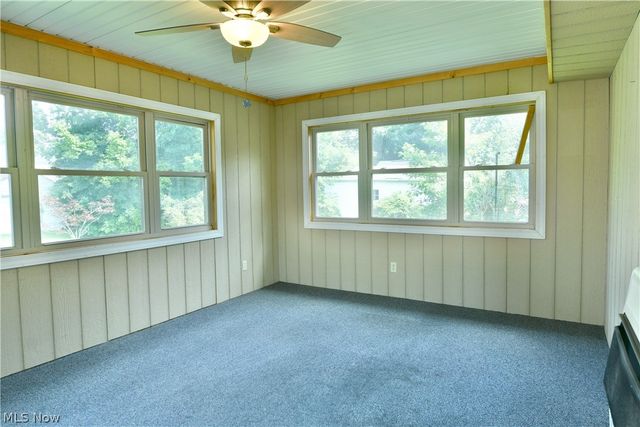 1384 Meadowbrook Avenue SE, Warren, OH 44484