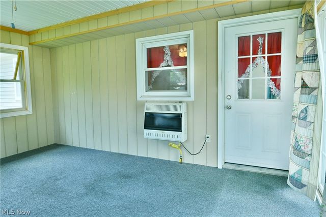 1384 Meadowbrook Avenue SE, Warren, OH 44484