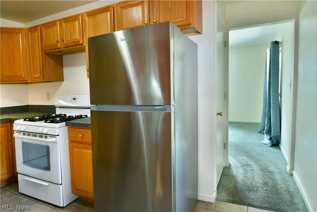 1384 Meadowbrook Avenue SE, Warren, OH 44484