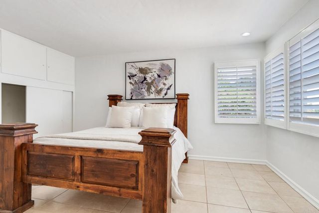 1166 Merritt Drive, El Cajon, CA 92020
