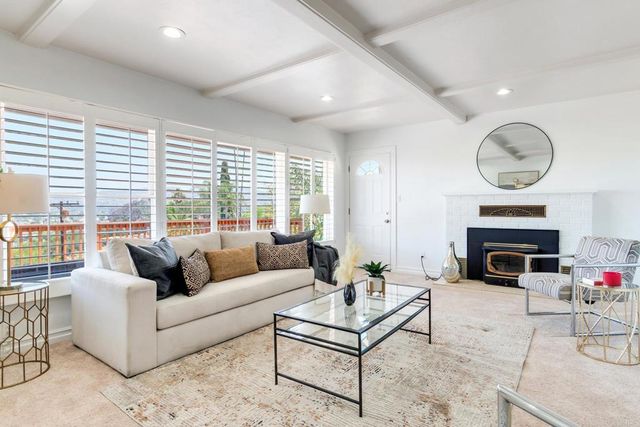 1166 Merritt Drive, El Cajon, CA 92020