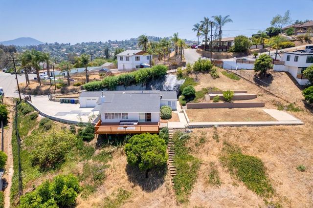 1166 Merritt Drive, El Cajon, CA 92020