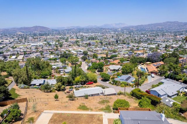 1166 Merritt Drive, El Cajon, CA 92020